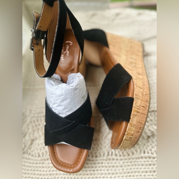 New Crown Vintage Women’s Black Leather Platform Sandals - Picture 6 of 8